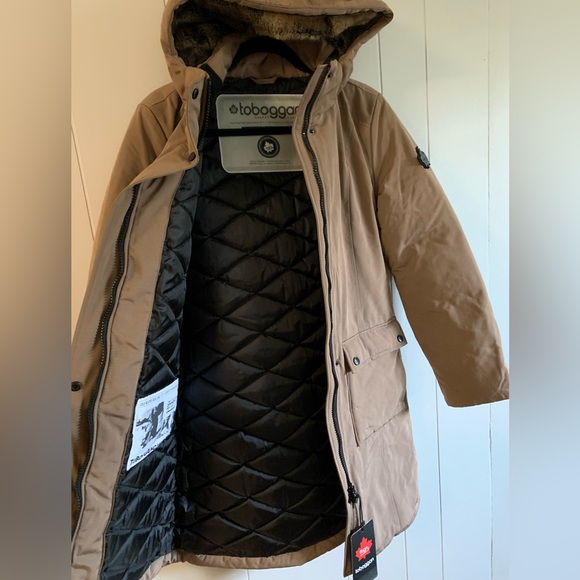 NWT Toboggan parka winter coat for -30*c weather women in Tan size S chest 40” - Picture 6 of 12